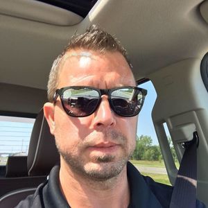 Meet your Posher, Eric